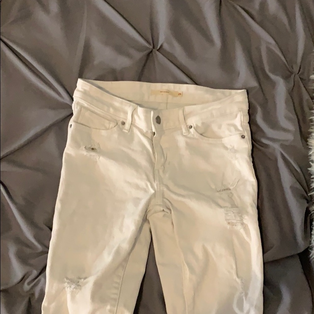 White levi skinny jeans